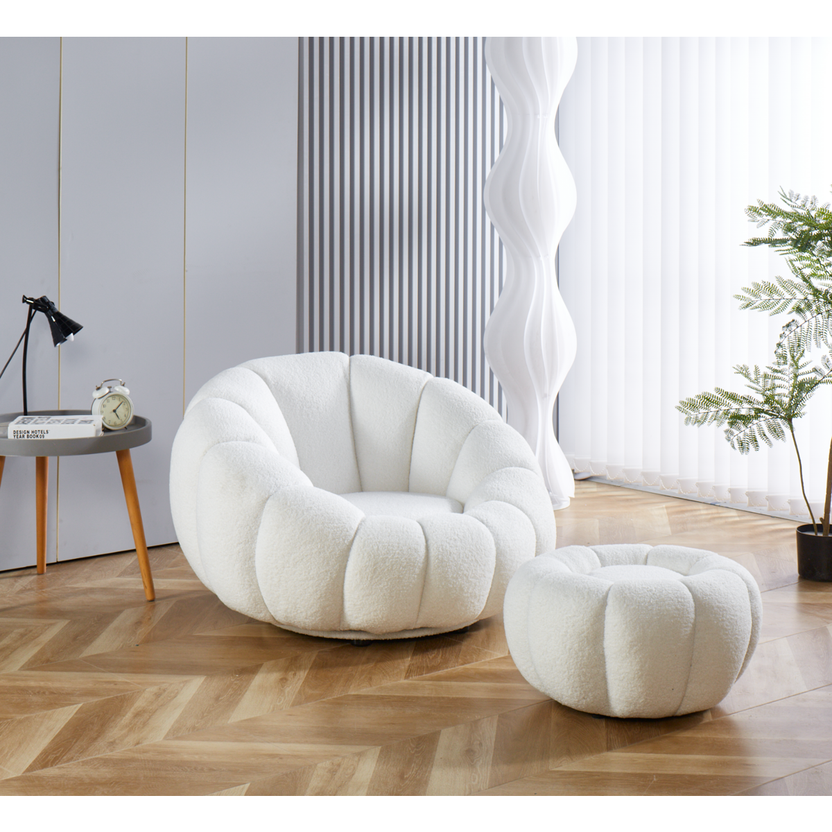 Fauteuil- en krukset gemaakt van wit teddybont SalesFever