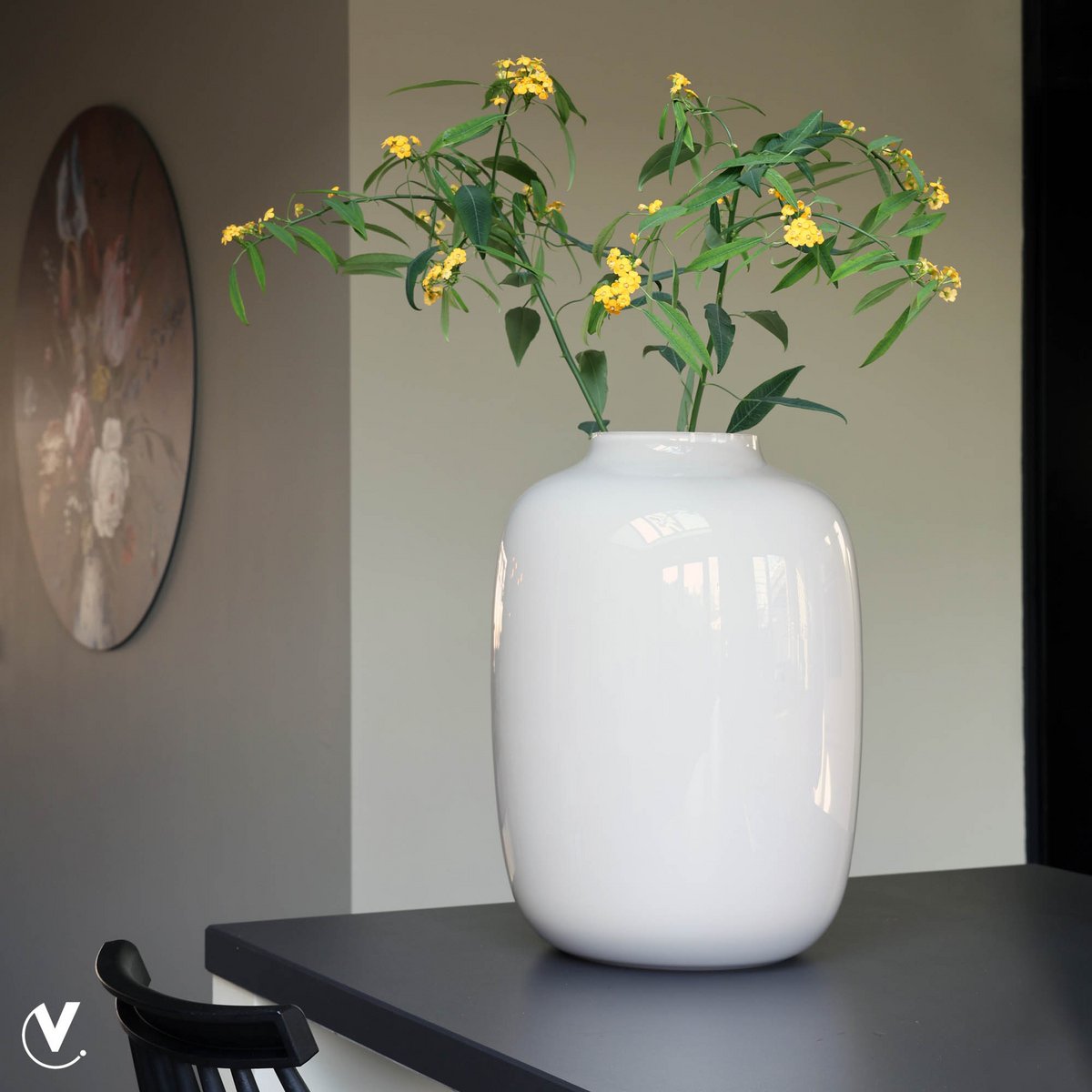 Vaas - Artic ivory Vase The World