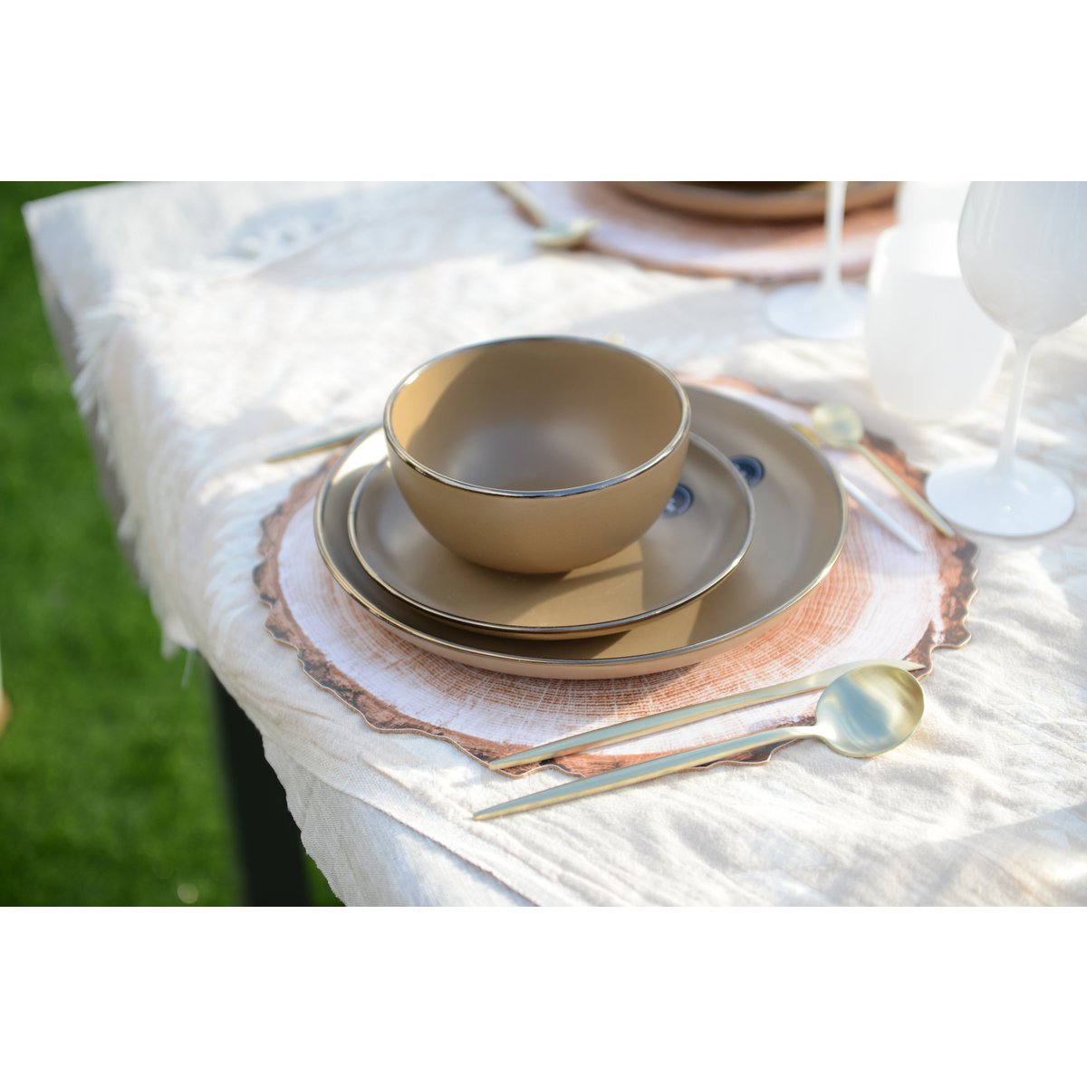 Huishouden 24 stuks champagne mat afgeronde contouren AULICA